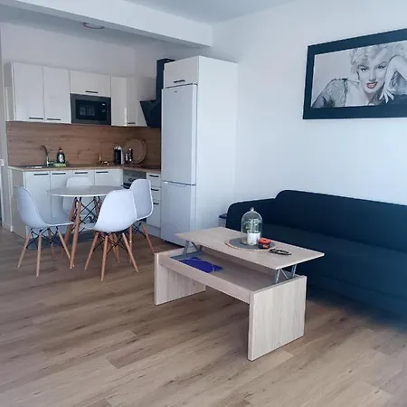 Fuerte Vibes Guest House In Corralejo Extérieur photo